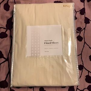 King size fitted sheet (2)